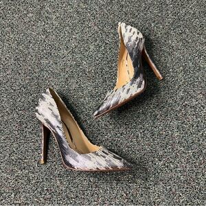SCHUTZ Grey Black White Metallic Leather Snakeskin Print Pumps Stiletto Heel 6.5